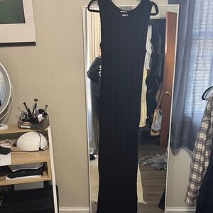 H&M Black Sleeveless Maxi Dress - Sleek Ribbed Design